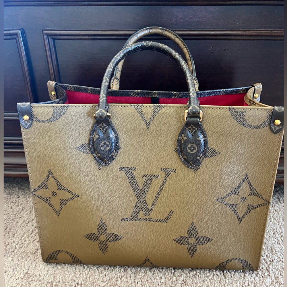 ‼️SOLD‼️ Louis Vuitton Onthego MM Reverse Monogram